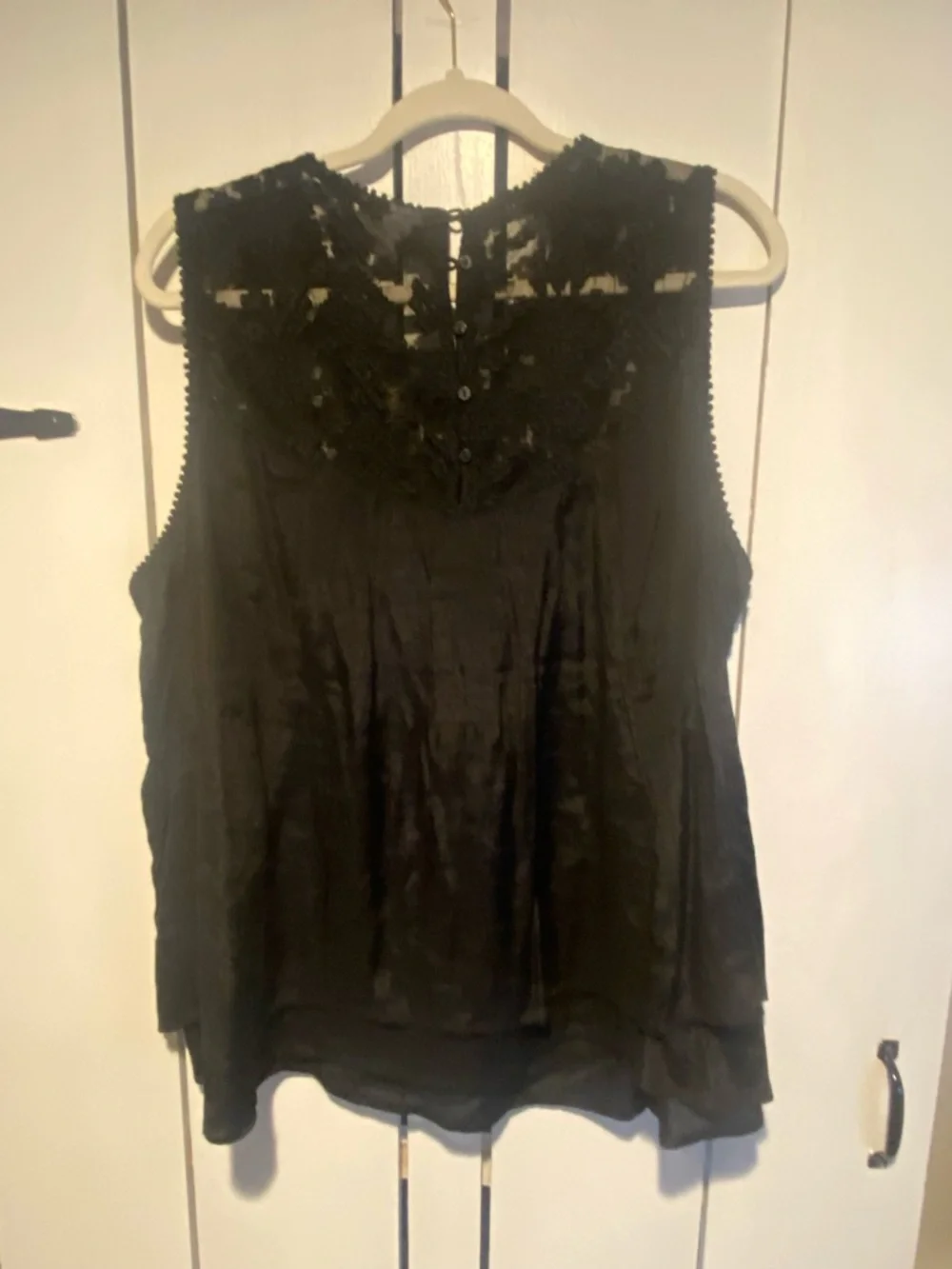 Style & Co. Black Lace Yoke Sleeveless Camisole - Picture 5 of 7
